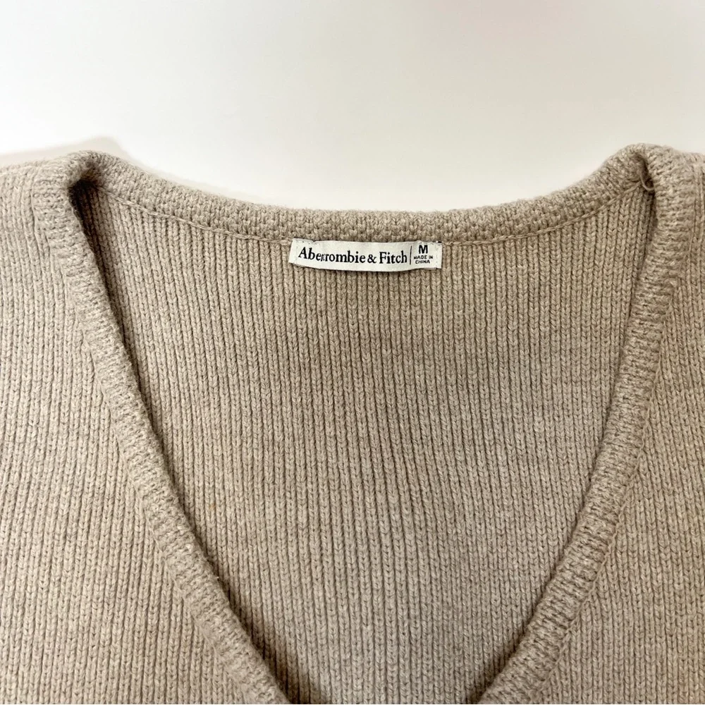 Abercrombie & Fitch Beige V-Neck Sweater Vest - Picture 3 of 4